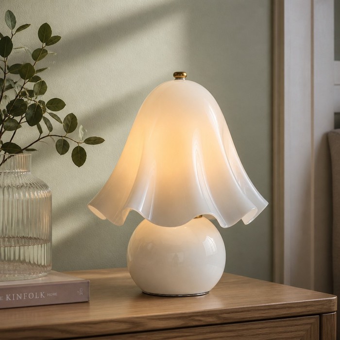 The effect of visual transparency in glass lighting fixtures.