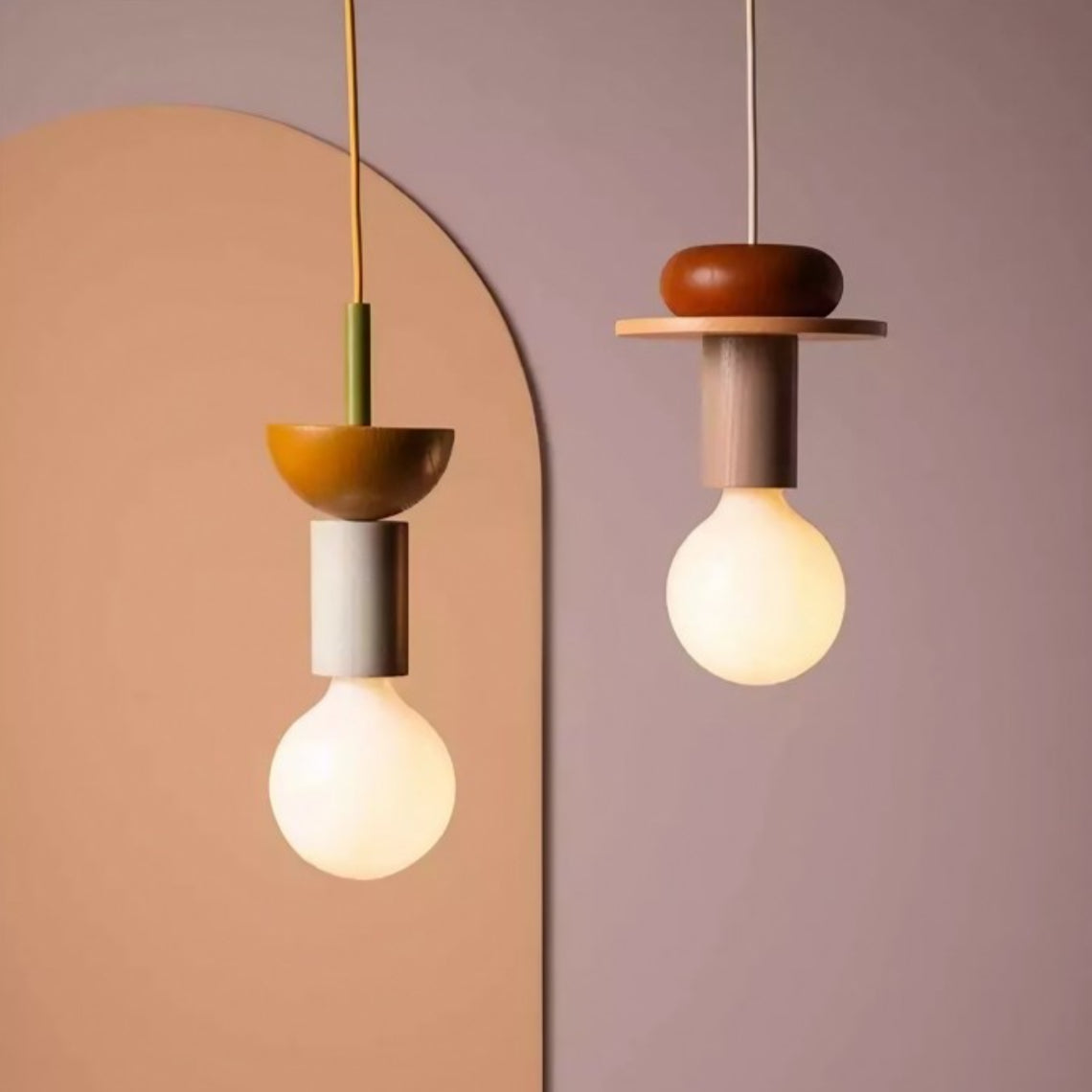 Lampada a sospensione geometrica in legno Alvar scene5.webp__PID:8662c4a8-f16d-45b4-828a-cf5c3daee9ca