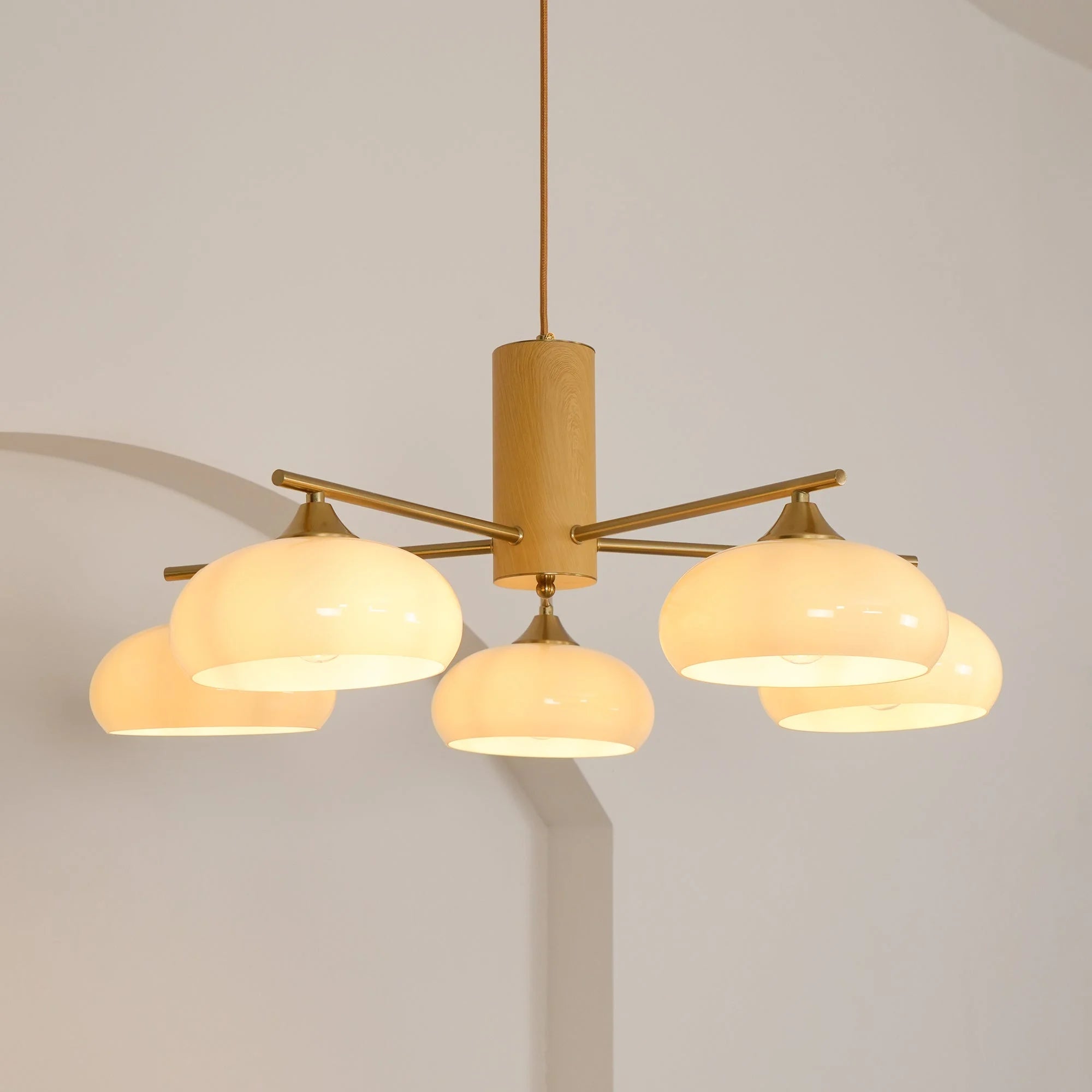 Lampadario in vetro lattimo Clio Bauhaus-9.webp__PID:b3dac797-330a-4538-83cc-4cf559307ea3