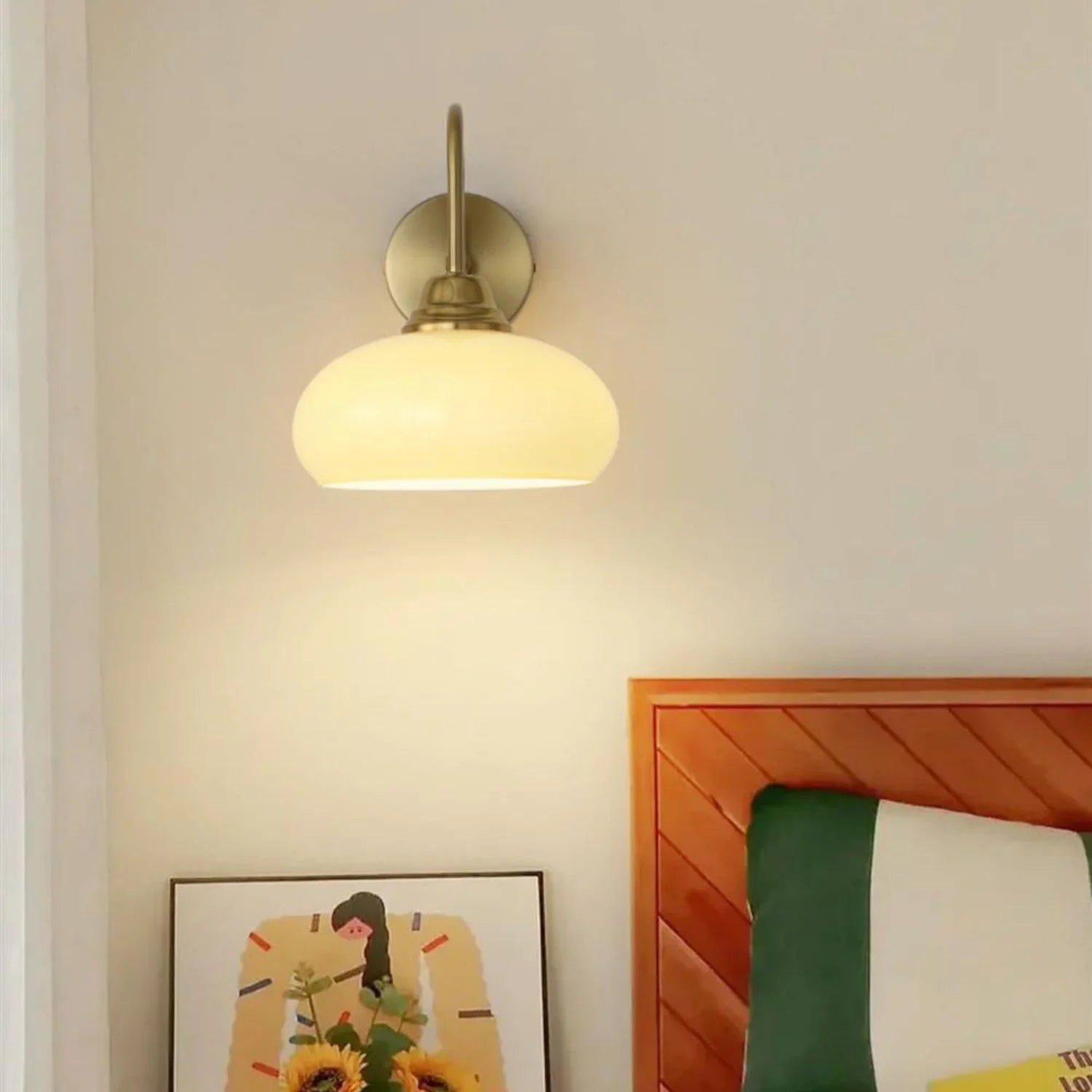 Lampada da parete in vetro curvo Calypso Bauhaus (8).webp__PID:b45bd115-d4f8-4176-9ee8-6f81cccb9339