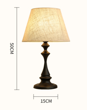 Lampada da tavolo in lino