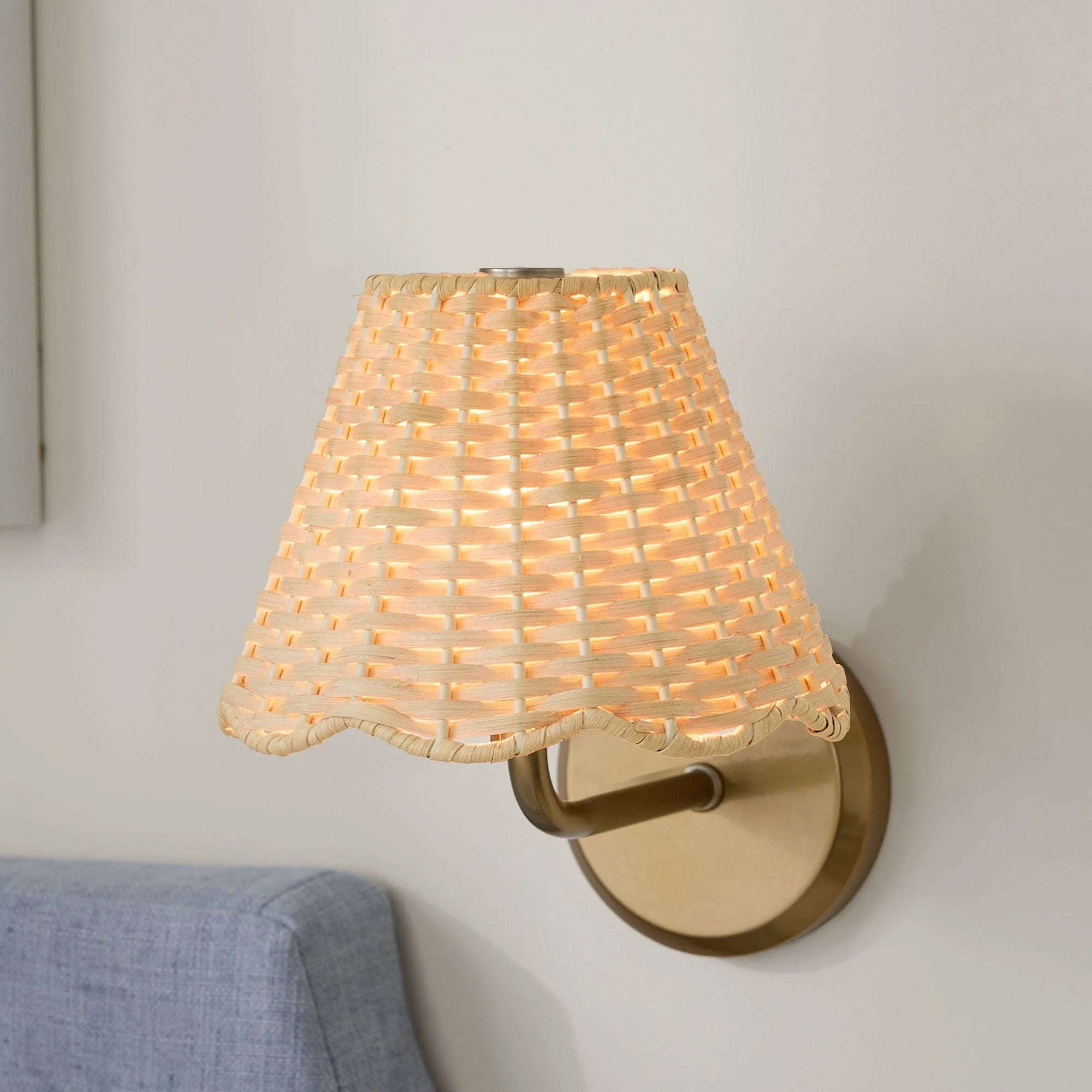 Crosby Rustikale Wandleuchte aus gewebtem Rattan (4).webp__PID:ca1fe037-cc38-4d91-a6b4-e2f57af4b5ae