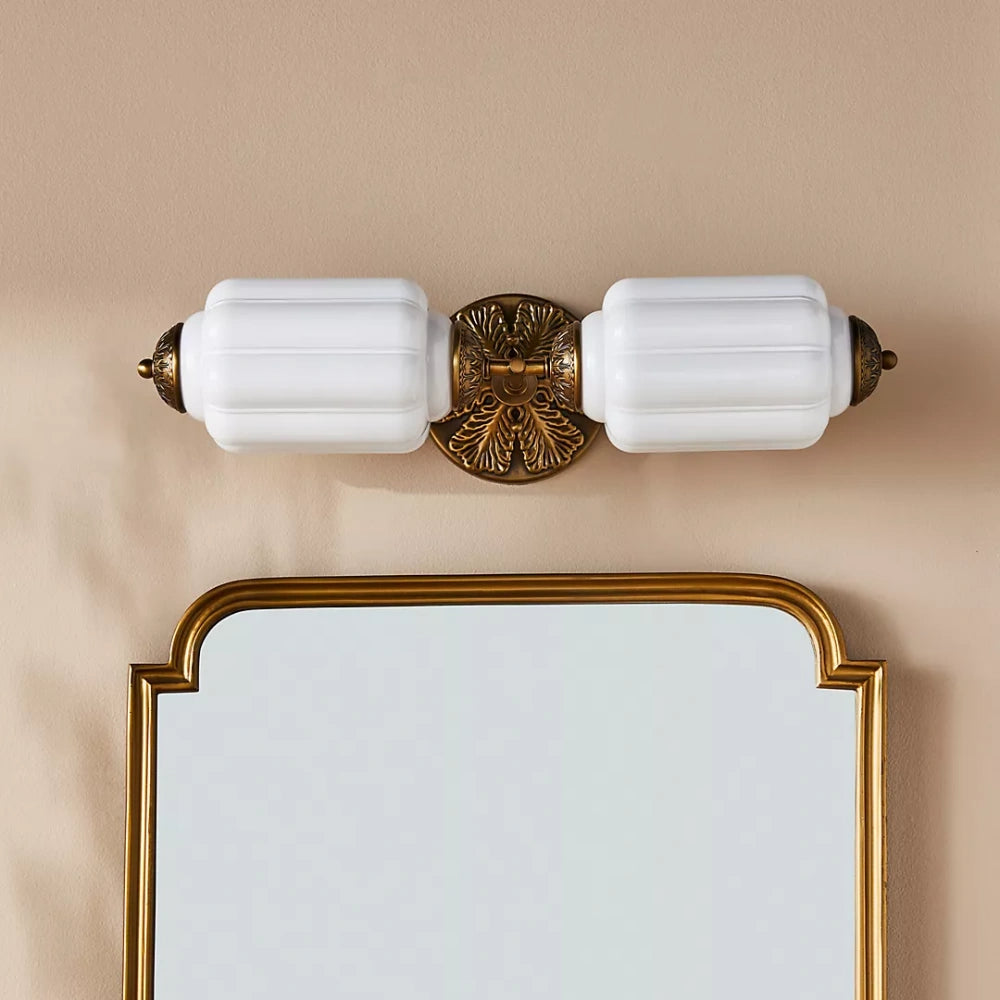 Eirlysia Vintage Eloise Milk Glass Wall Light (3).webp__PID:f3373f86-b40a-4181-b21a-f727e56f9cab