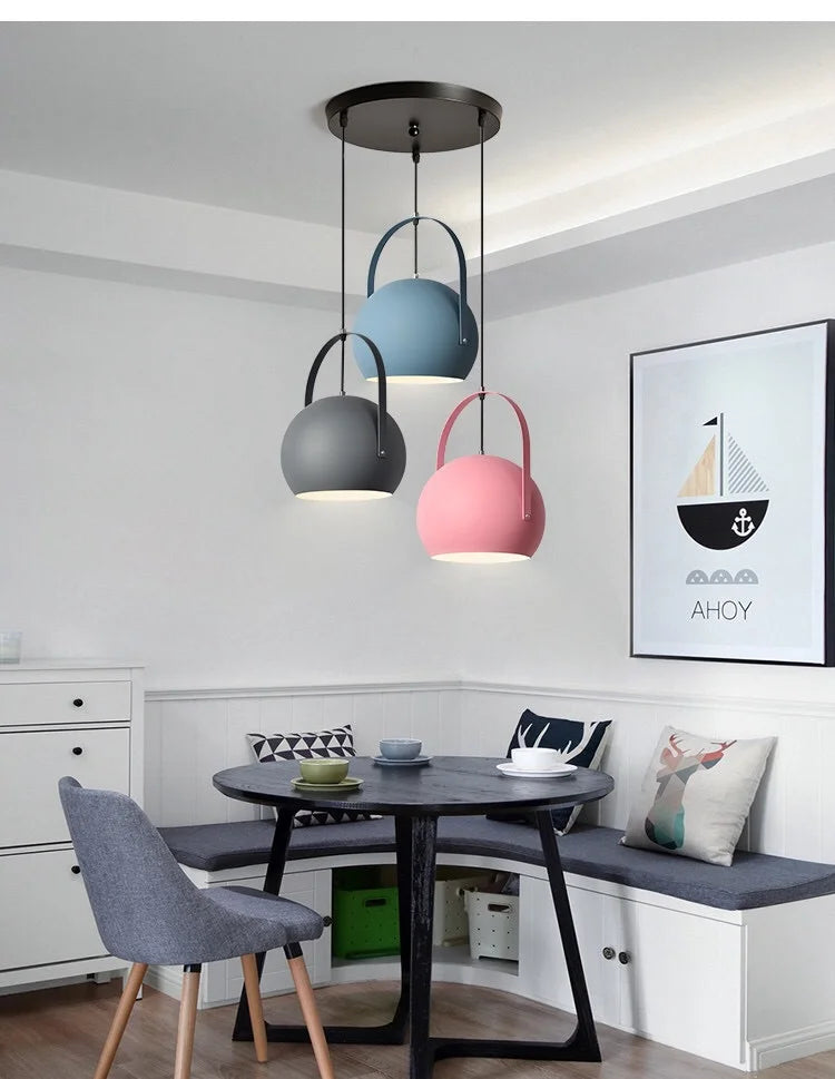 Rán-Morandi-luz-colgante-de-metal-LED-ajustable (23).webp__PID:91e68c67-20a5-4f9c-a7c1-7ba327c9e823