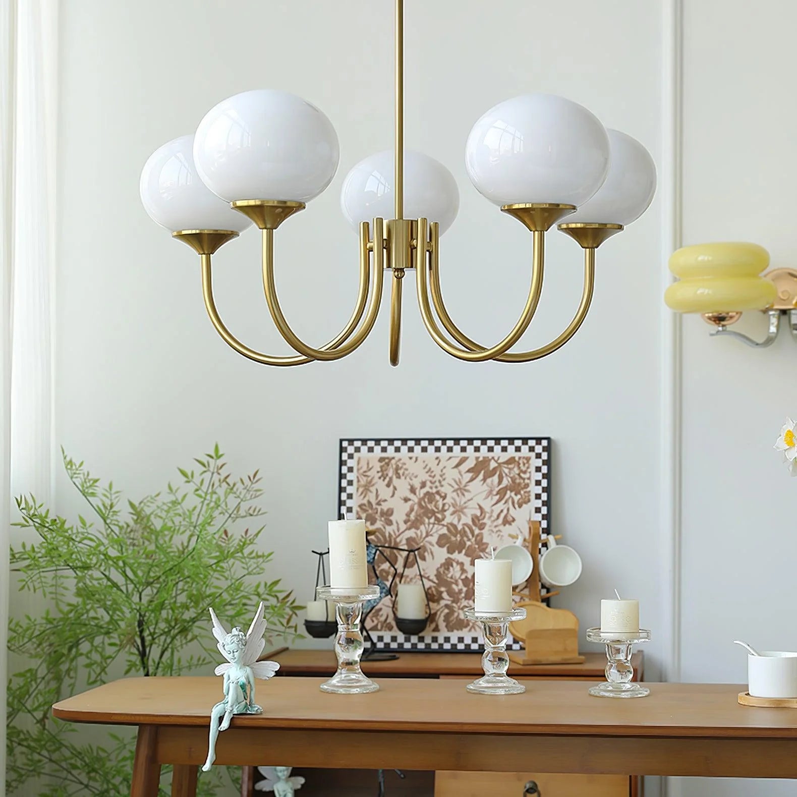 Rheon-Bauhaus-Cream-Glass-Globe-Lampadario (2).webp__PID:49600570-0d3e-407f-83eb-59879def1d2c