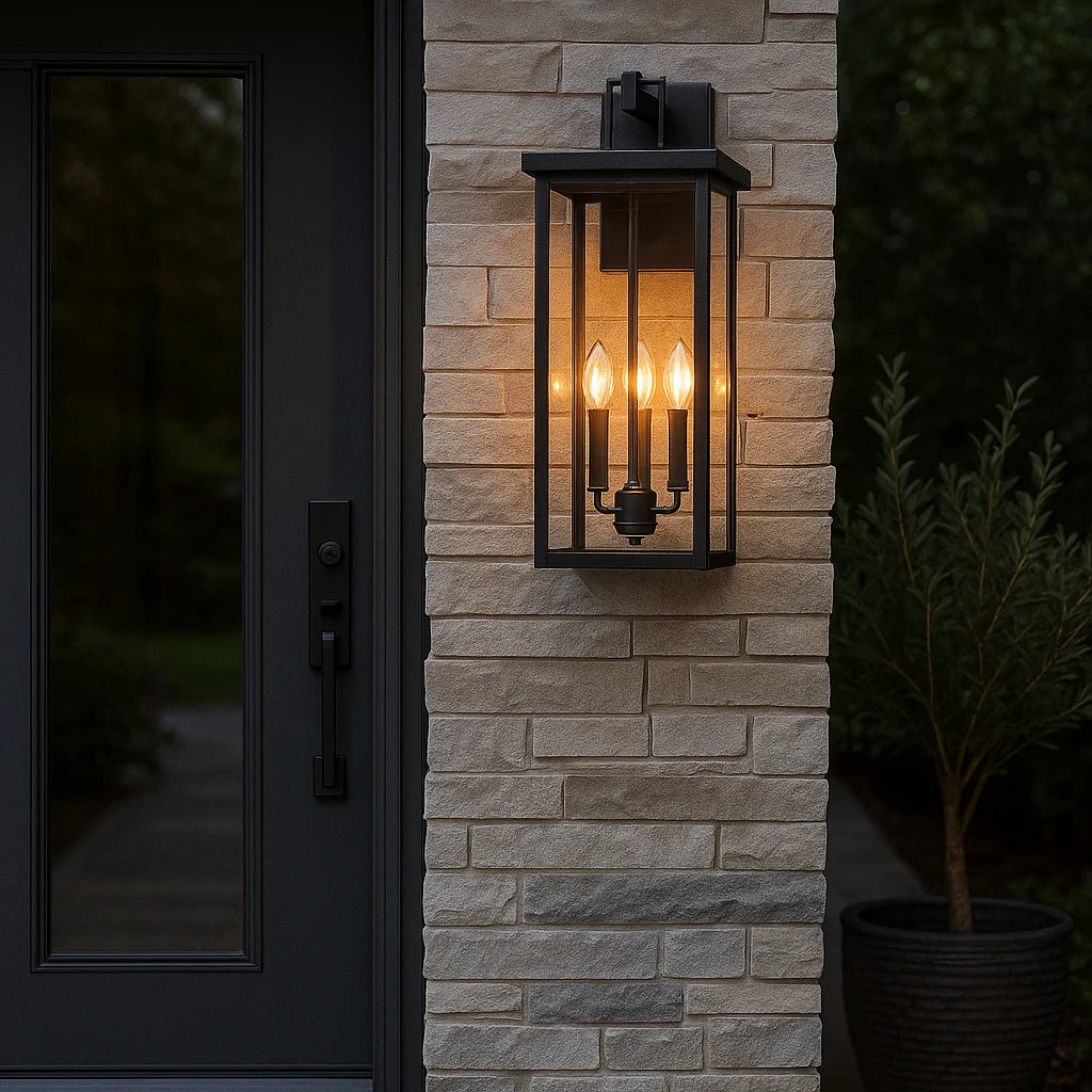 Lampada da parete per esterni nera grande minimalista a 3 luci Flavio2 (1).webp__PID:47e4687a-8447-4a89-97e4-4f03c49fa511