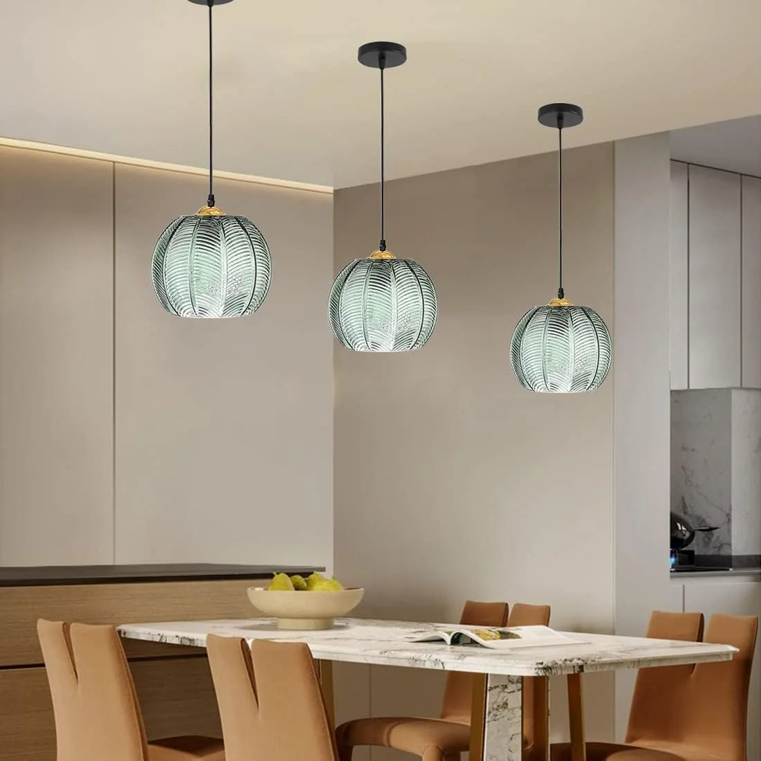 diningroom-green-leaf.webp__PID:be83e453-fcef-44cd-81e5-cbbd53f27b22