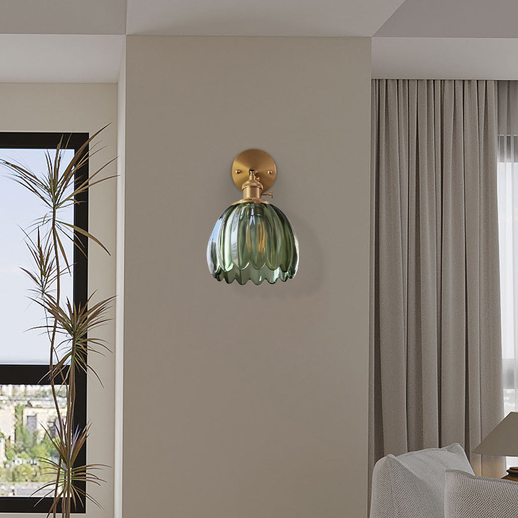 Lampada da parete in vetro Freya Lotus6.jpg__PID:d148f90d-2523-4a91-8841-4756f28d511c