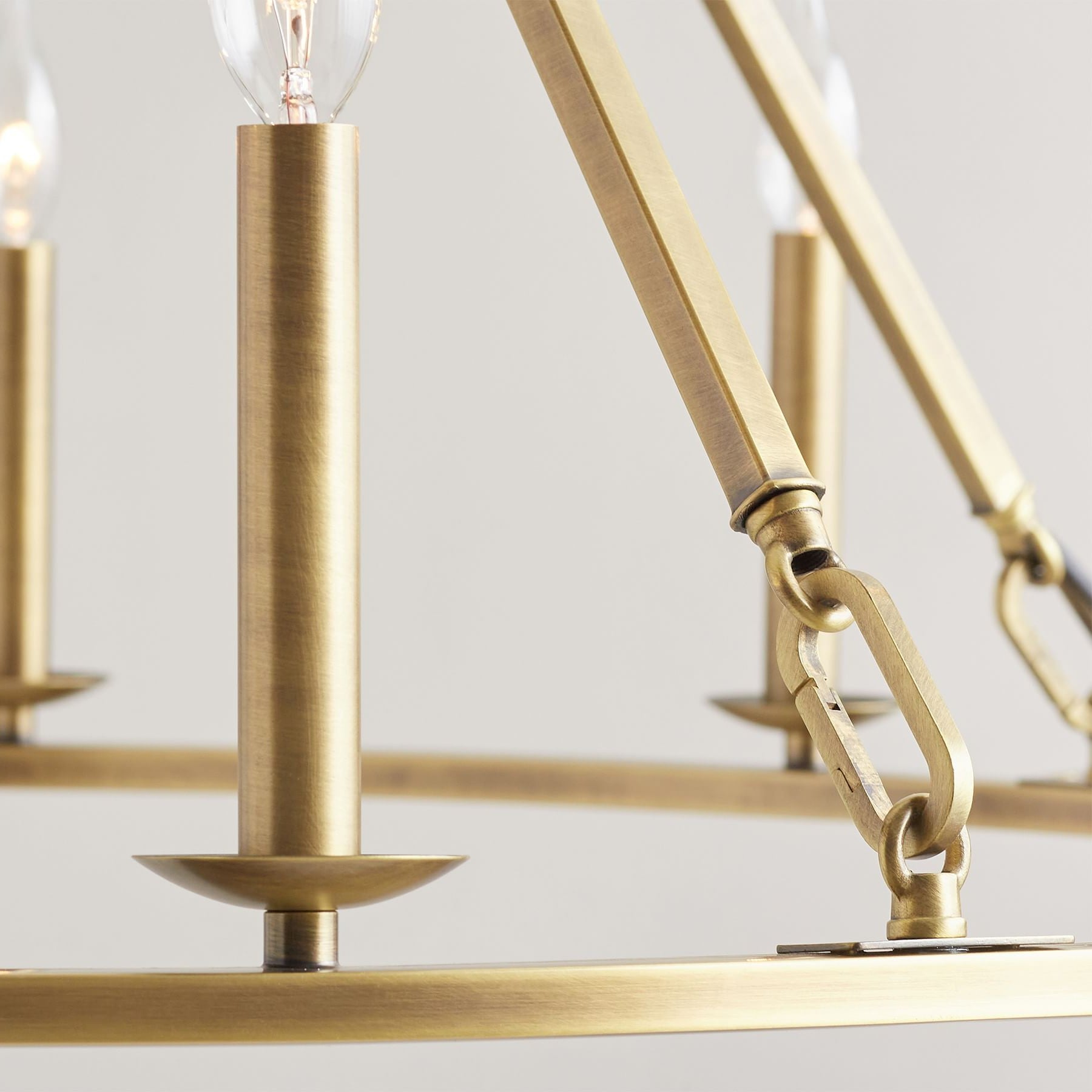 lustre rond en fer (25).webp__PID:83a9be0a-fb8e-4a8e-9a07-6d7a2c0776f8
