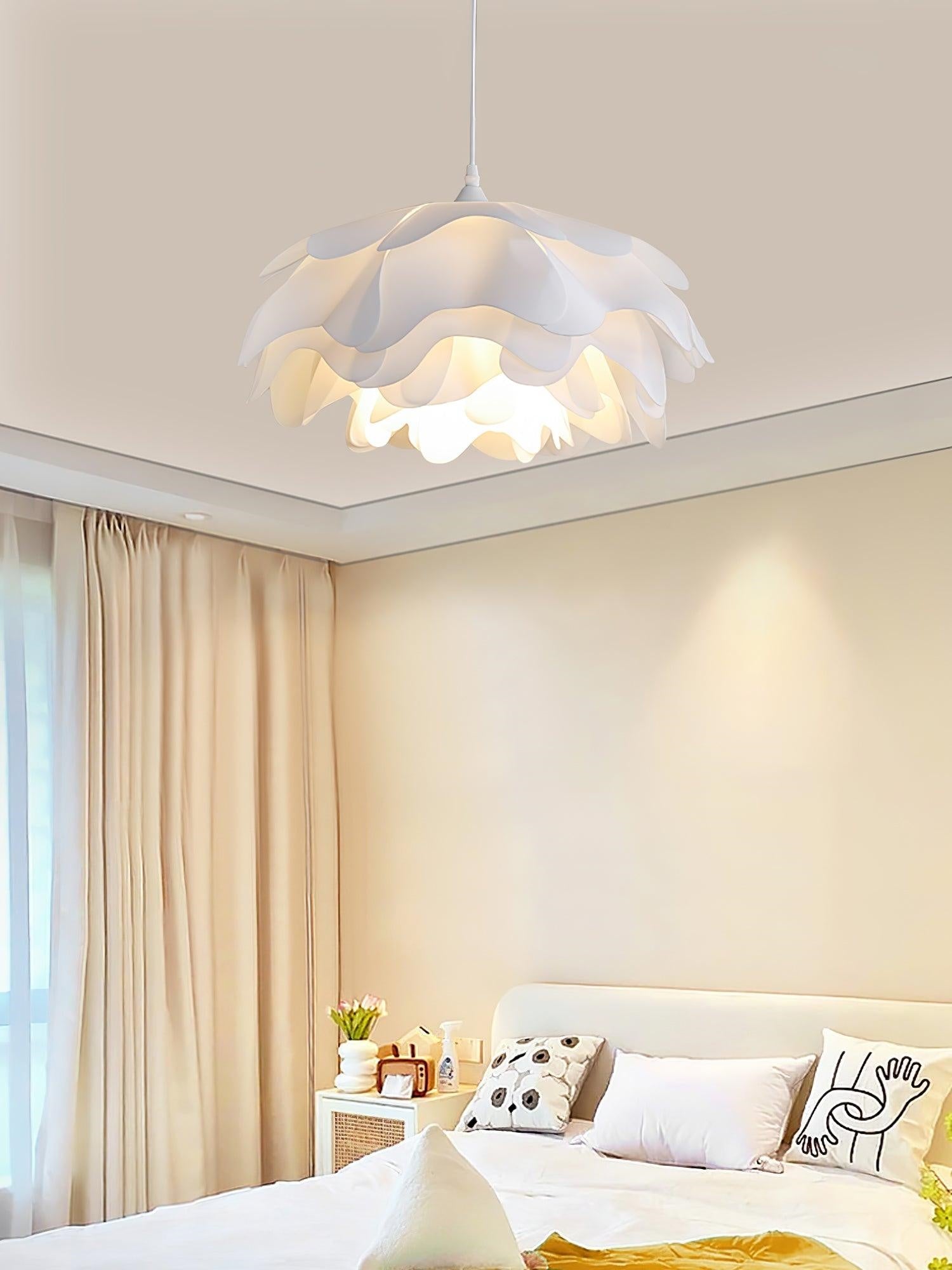Aeloria Flower Shaped Snow Petal Pendant Light (10).webp__PID:70b754e9-f7c2-4511-b653-7a09ba767fc2