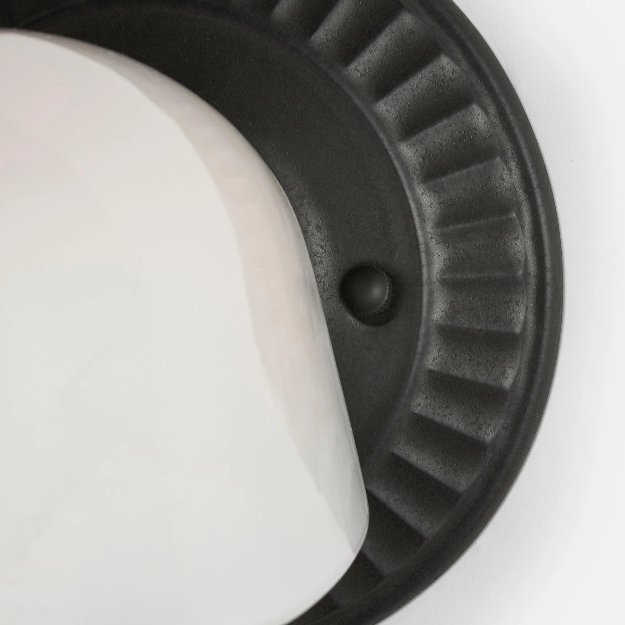 Thais Mid-Century Modern Art Deco Glass Wall Sconce (4).webp__PID:f512462b-997e-4357-bf72-889820a3f11f