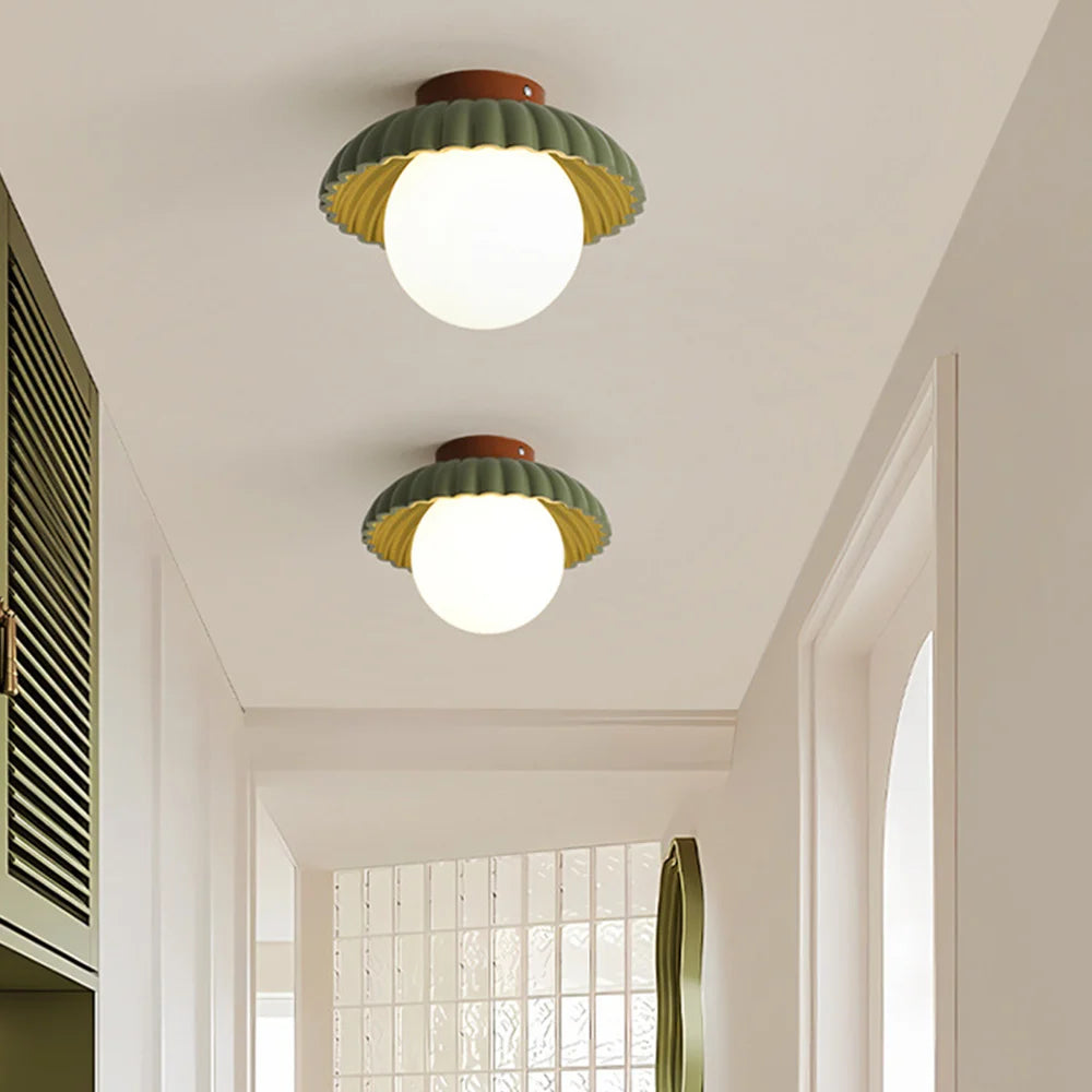 Lampe-de-plafond-en-verre-bouton-de-fleur-couleur-crème Juno (4).webp__PID:def25d38-503a-41ea-a750-061930097987