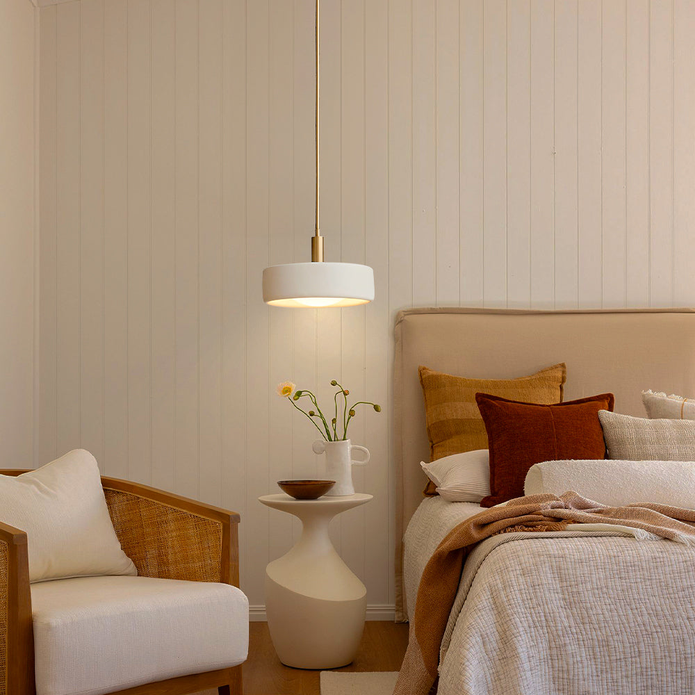 Caerwyn Minimalist Porcelain Pendant Light (5).webp__PID:7221b33e-c79f-4980-b28b-60fde95a587f