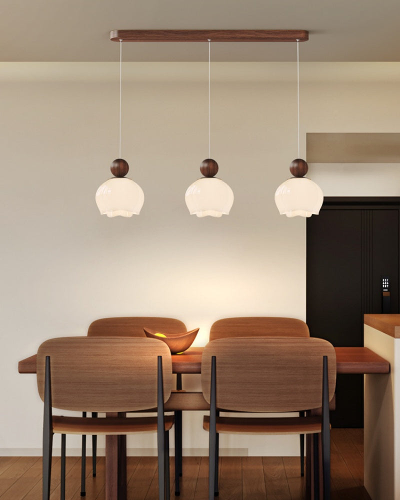 Valeska Nordic crème bloem glazen hanglamp (4).webp__PID:81248812-352c-4d77-bd89-51e5a596caf5