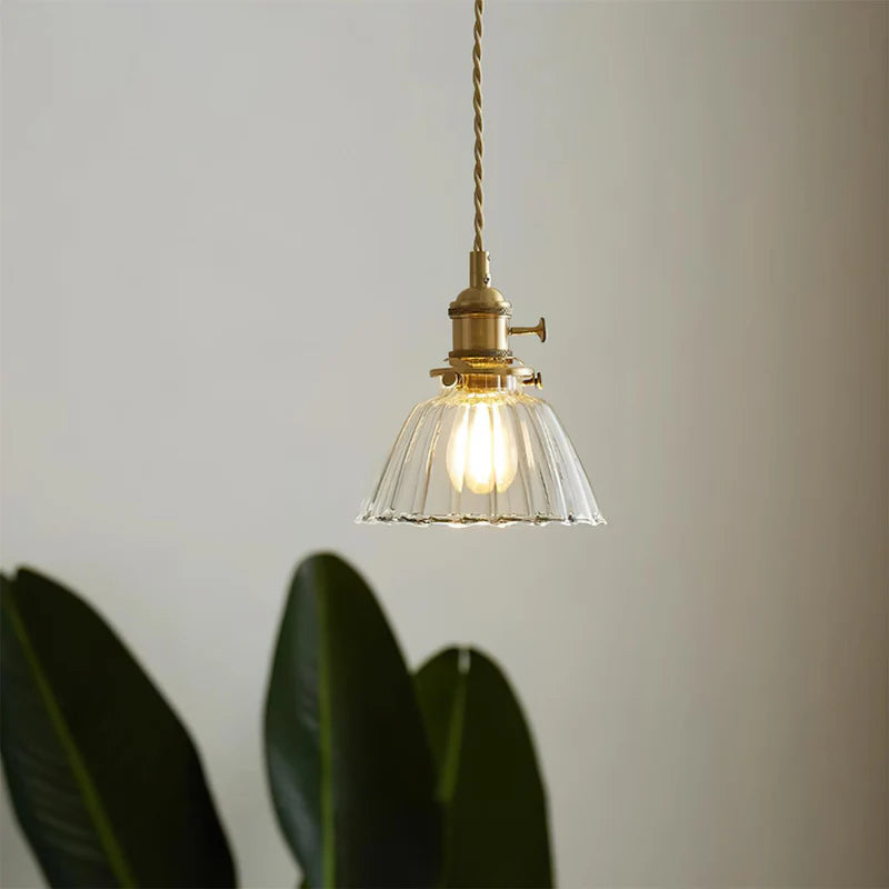 Porphyrion Mini Retro Messing Klarglas Pendelleuchte (2).webp__PID:dd8dfcf9-0ba2-4bba-aa79-5ce2337782ad