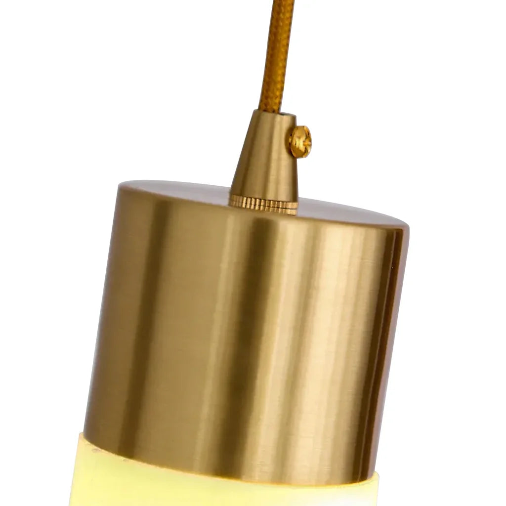 Lampada a sospensione verticale bianca Ismara in ottone alabastro dettaglio1.webp__PID:6bc53c4a-bb71-4347-9066-f382c206edb0