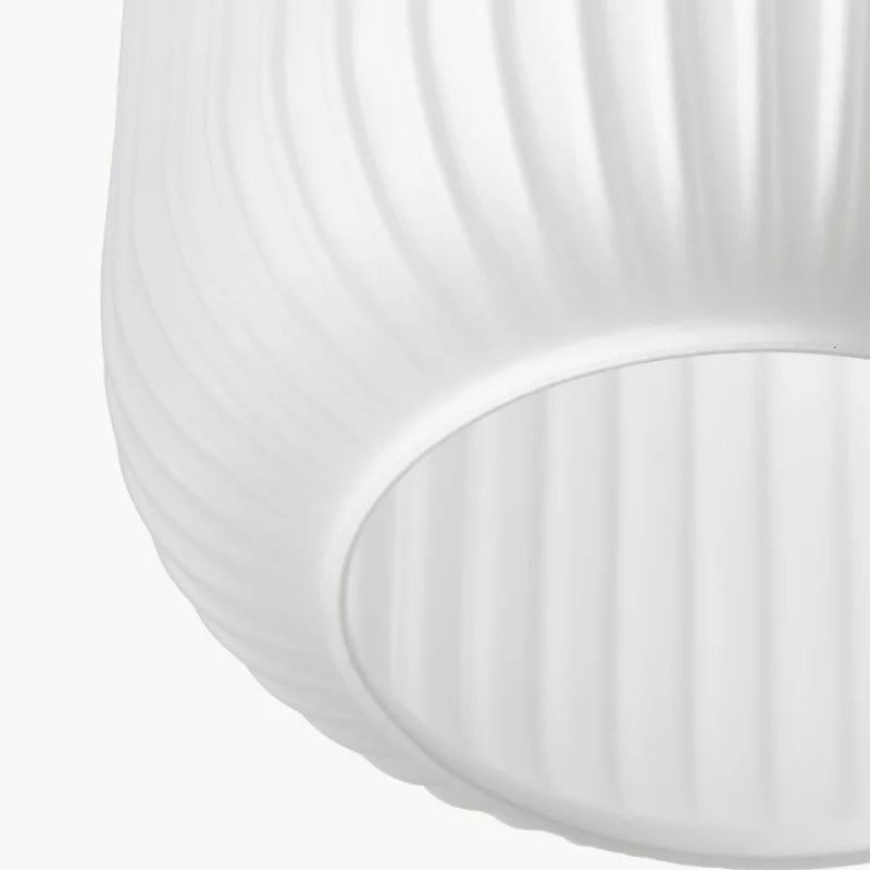 Lampada a sospensione moderna Thalendra in vetro bianco latte (4).webp__PID:880a86b7-6b16-4b56-880e-902f42f775e2