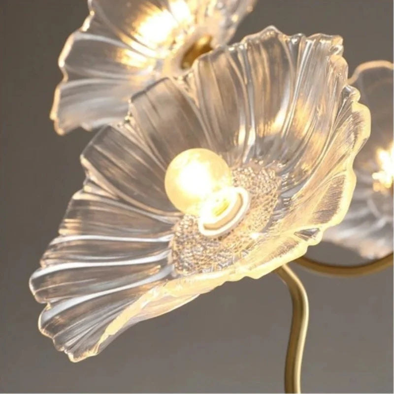 Nivara-Pastoral-Lotus-Leaf-Glass-Plafoniera-detail.webp__PID:892dba6d-5f69-413e-8676-289860cfe8bf