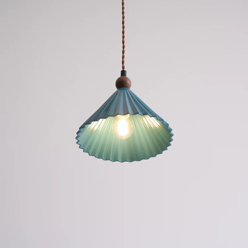 Lámpara colgante de cono de cerámica plisada minimalista Eirene (11).webp__PID:46796891-6d67-4a38-a9ab-daa5d4bd0569