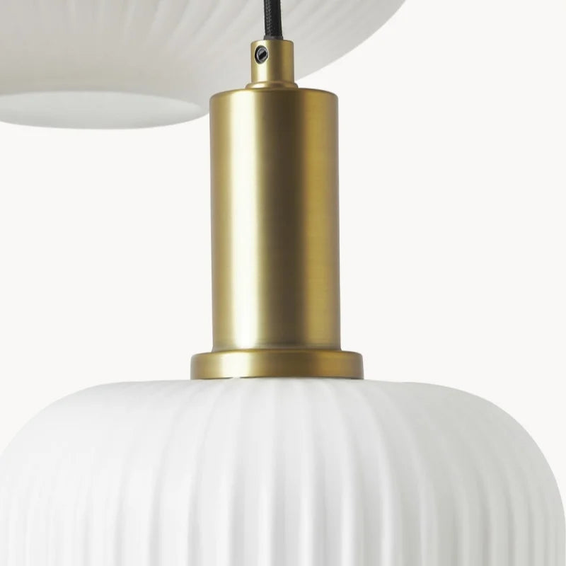 Lampada a sospensione moderna Thalendra in vetro bianco latte (6).webp__PID:86b76b16-db56-480e-902f-42f775e20356