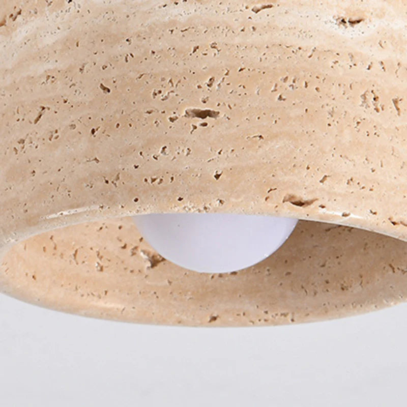 détails-plafond-travertin (2).webp__PID:7cd85c5b-21b0-4c87-9fd0-ef2ee1a651d7