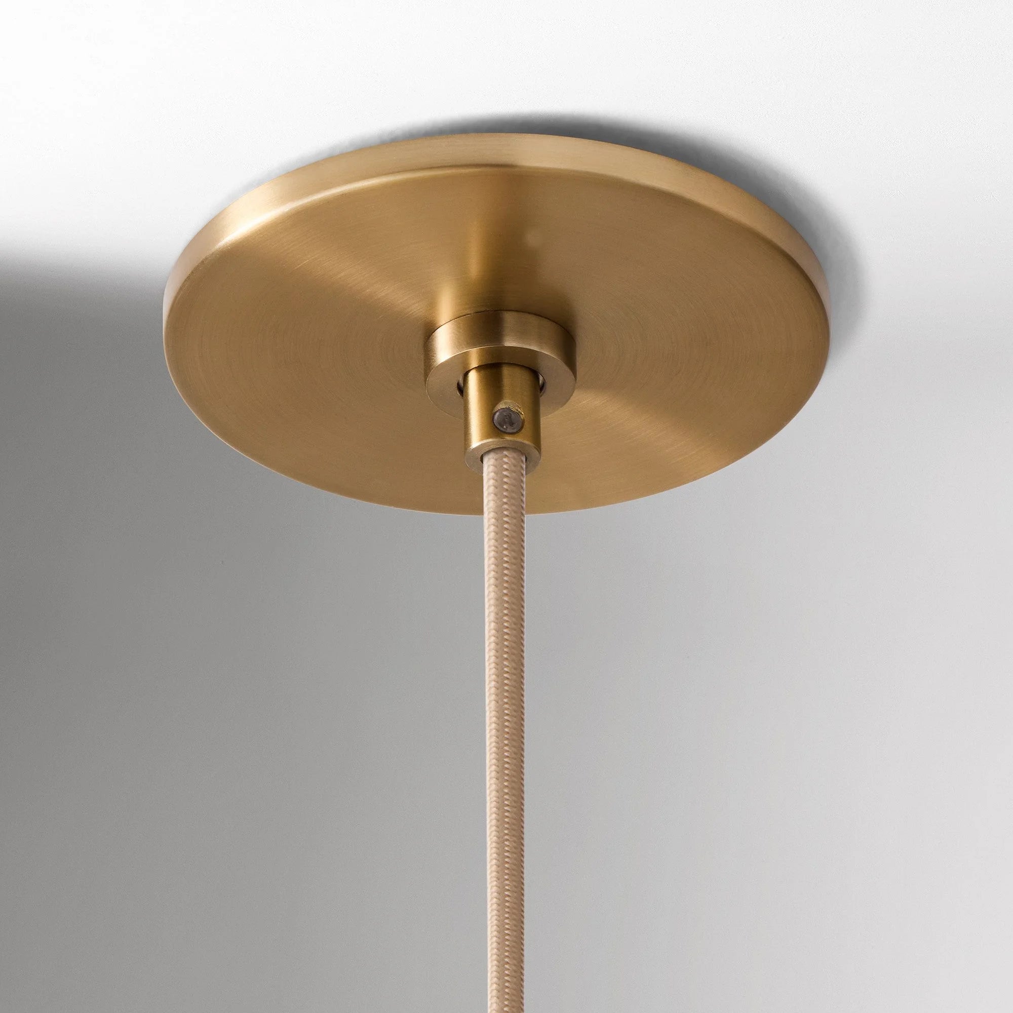 Lyric Antique Natural Hat Shape Paper Pendant Light (3).webp__PID:a9d9a3fe-ec63-41bd-9b88-33f4912709b3