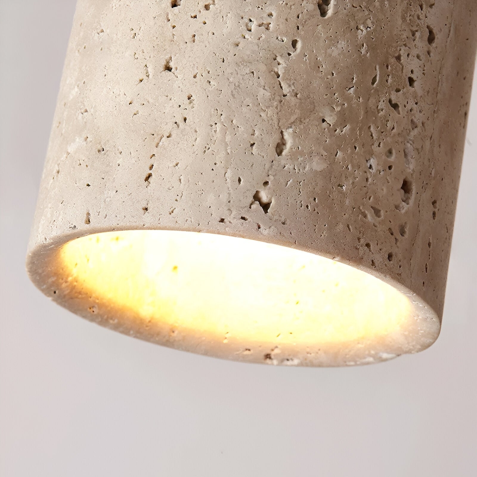 détails-plafond-travertin (2) (1).webp__PID:76d66015-7cd8-4c5b-a1b0-1c879fd0ef2e