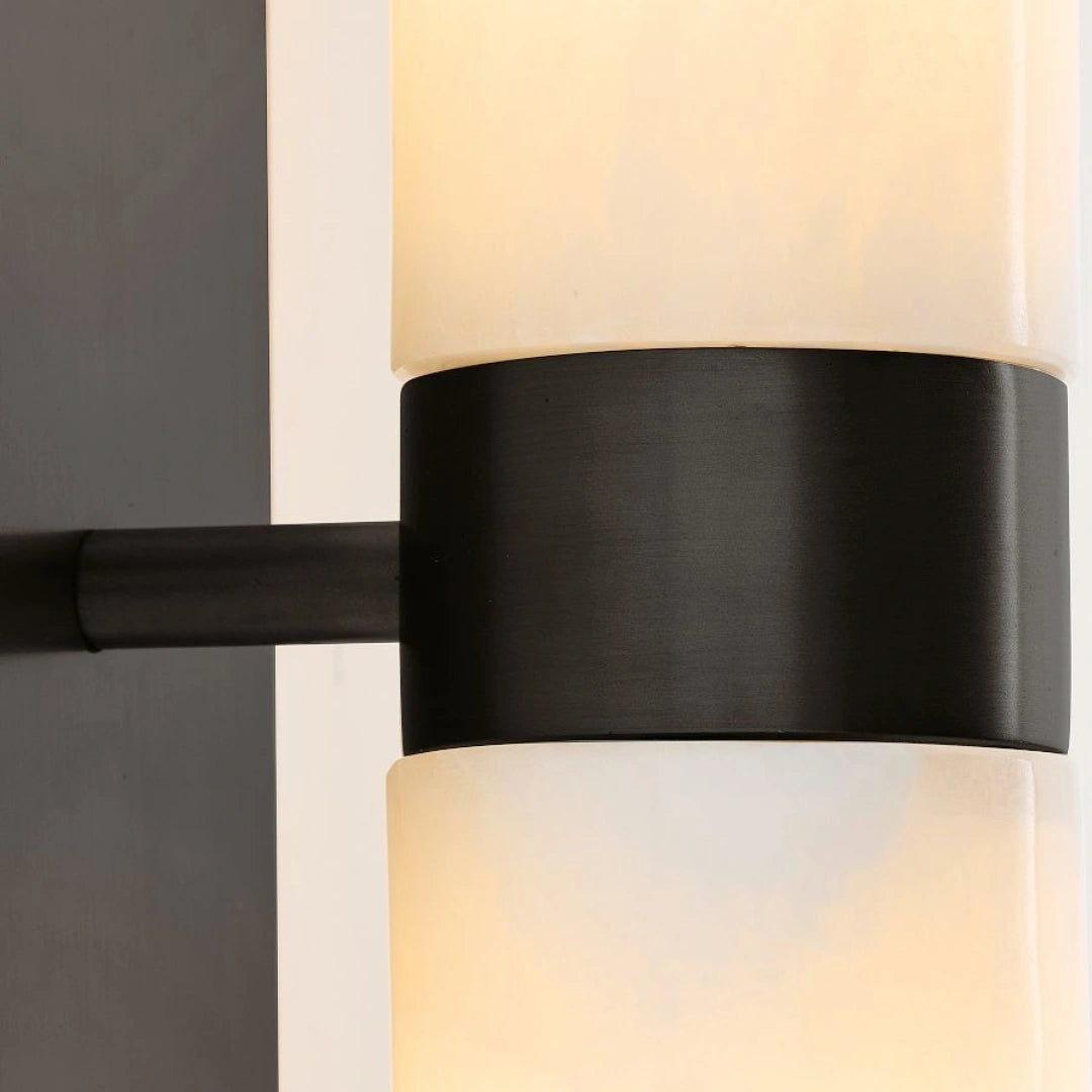 Applique da parete moderno a doppio tubo in alabastro Marcellus Detail2.webp__PID:8a33d3d6-c5cc-43b7-a24e-b5375133a99b