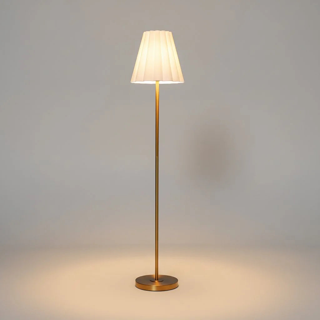 Lampada da terra moderna in lino con paralume affusolato David 1.webp__PID:ed6f4386-a756-480c-ba6a-09cabb460847