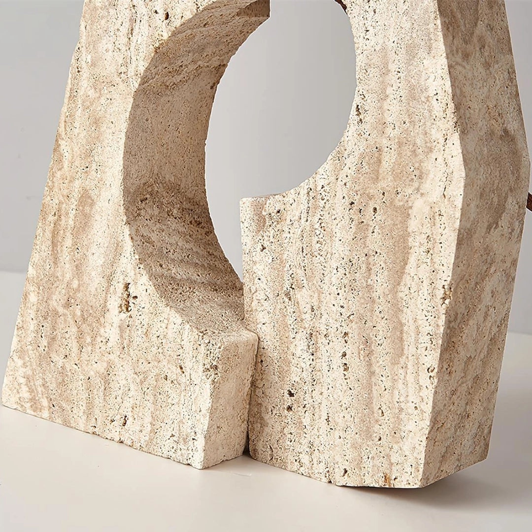 Aplique de pared LED de travertino natural Shawna Wabi Sabi detalle2.webp__PID:d404103e-ec42-44f1-8c7c-fbc92a9220ab
