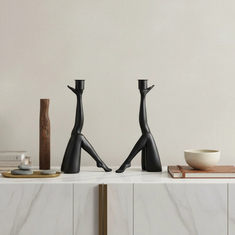 DianaRetroArtKickLegGoldCandleHolder com 3.webp__PID:db766501-d8ea-4903-91b5-4b68a9888f2a