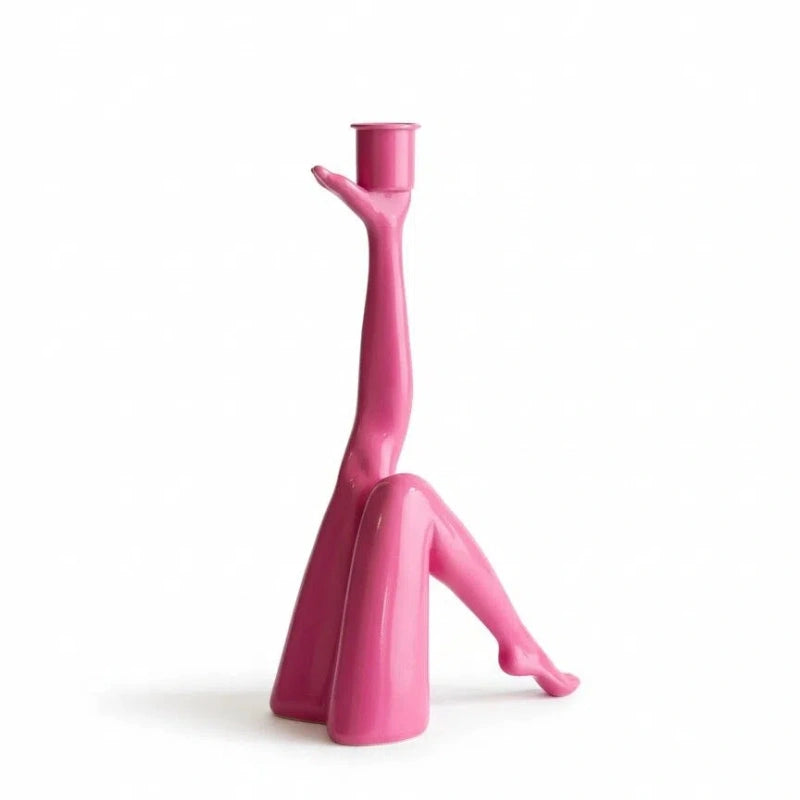 DianaRetroArtKickLegGoldCandleHolder com 5.webp__PID:6501d8ea-1903-41b5-8b68-a9888f2a622d
