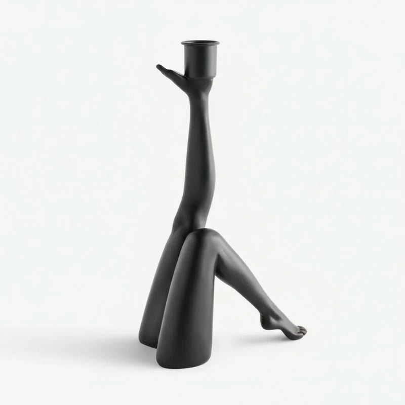DianaRetroArtKickLegGoldCandleHolder com 5.webp__PID:6501d8ea-1903-41b5-8b68-a9888f2a622d