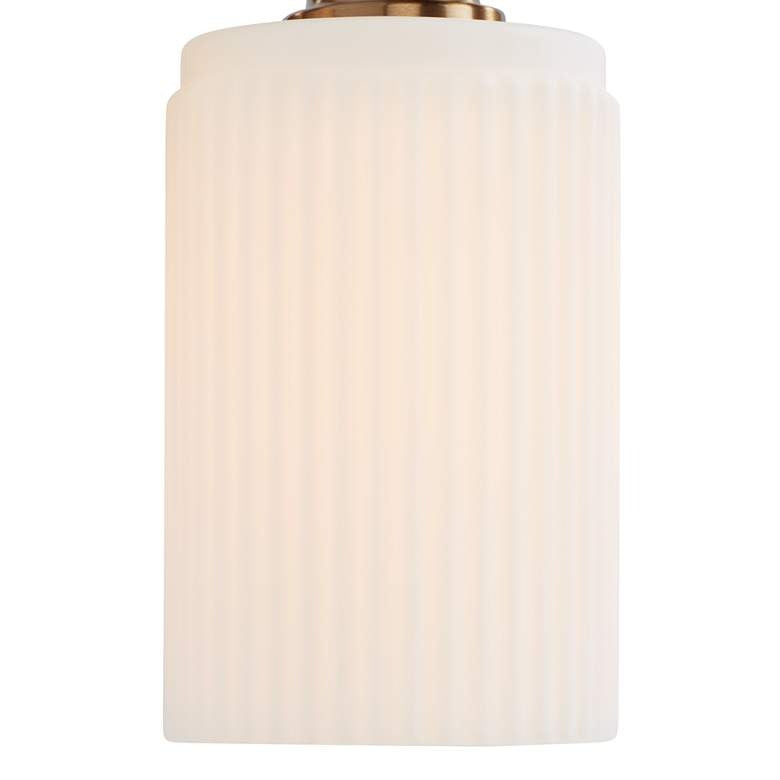 Amelia Vintage Brass Ribbed Glass Wall Sconce2.webp__PID:8929051b-3941-46ec-8155-0789d0556b06