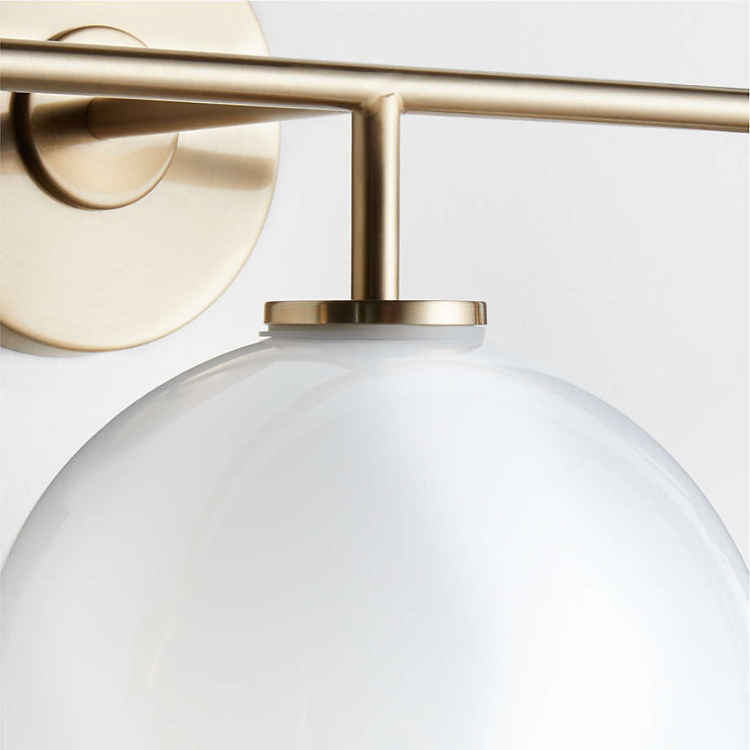 Lampada da parete moderna Orson in vetro e metallo con sfera dettaglio1.webp__PID:b5a67047-af83-4621-9ec9-adfd48fdfc73