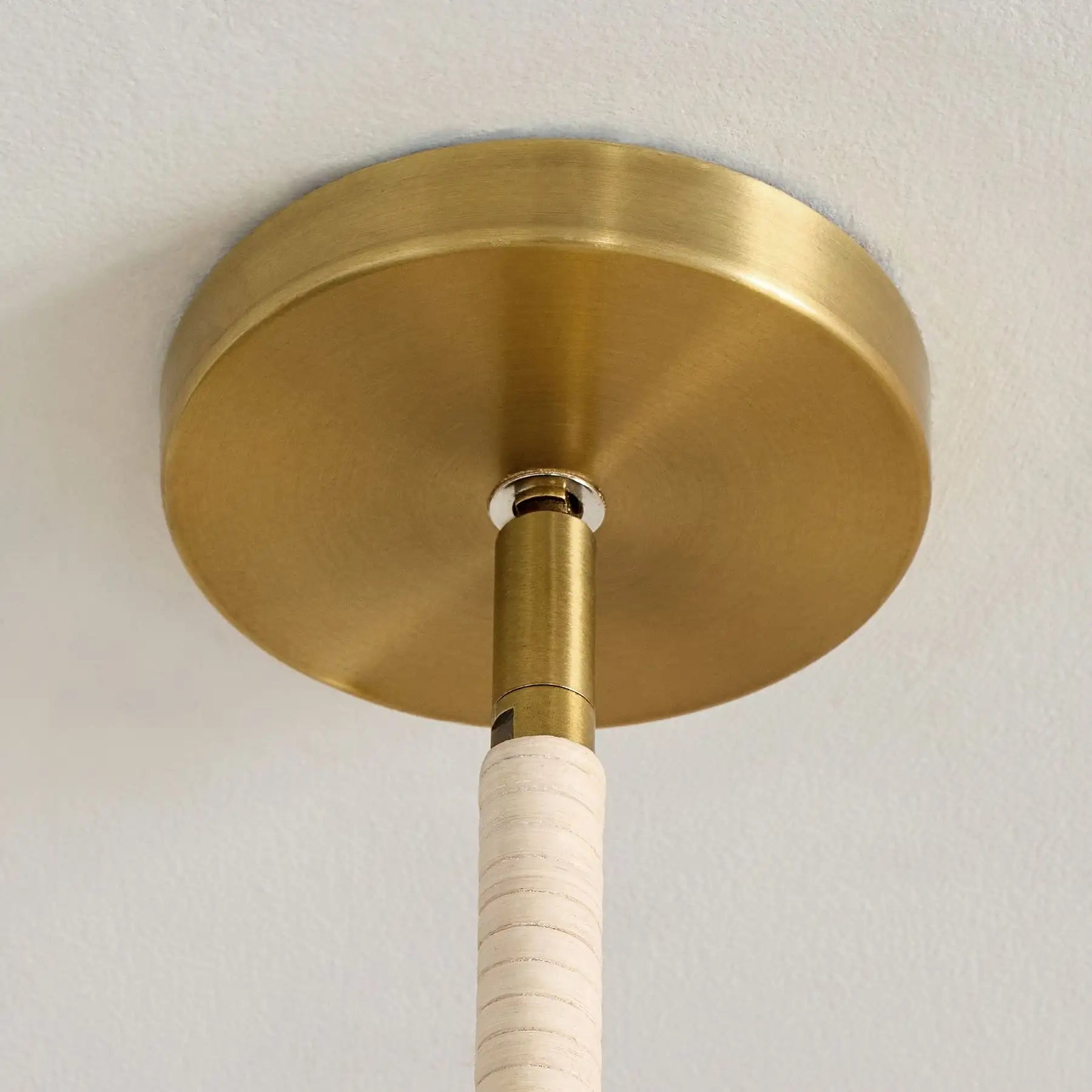 Lampe suspendue à dôme en rotin rustique naturel Lianaxj1.webp__PID:62f78ef7-ab80-4bce-a995-b7eea5cc01e3