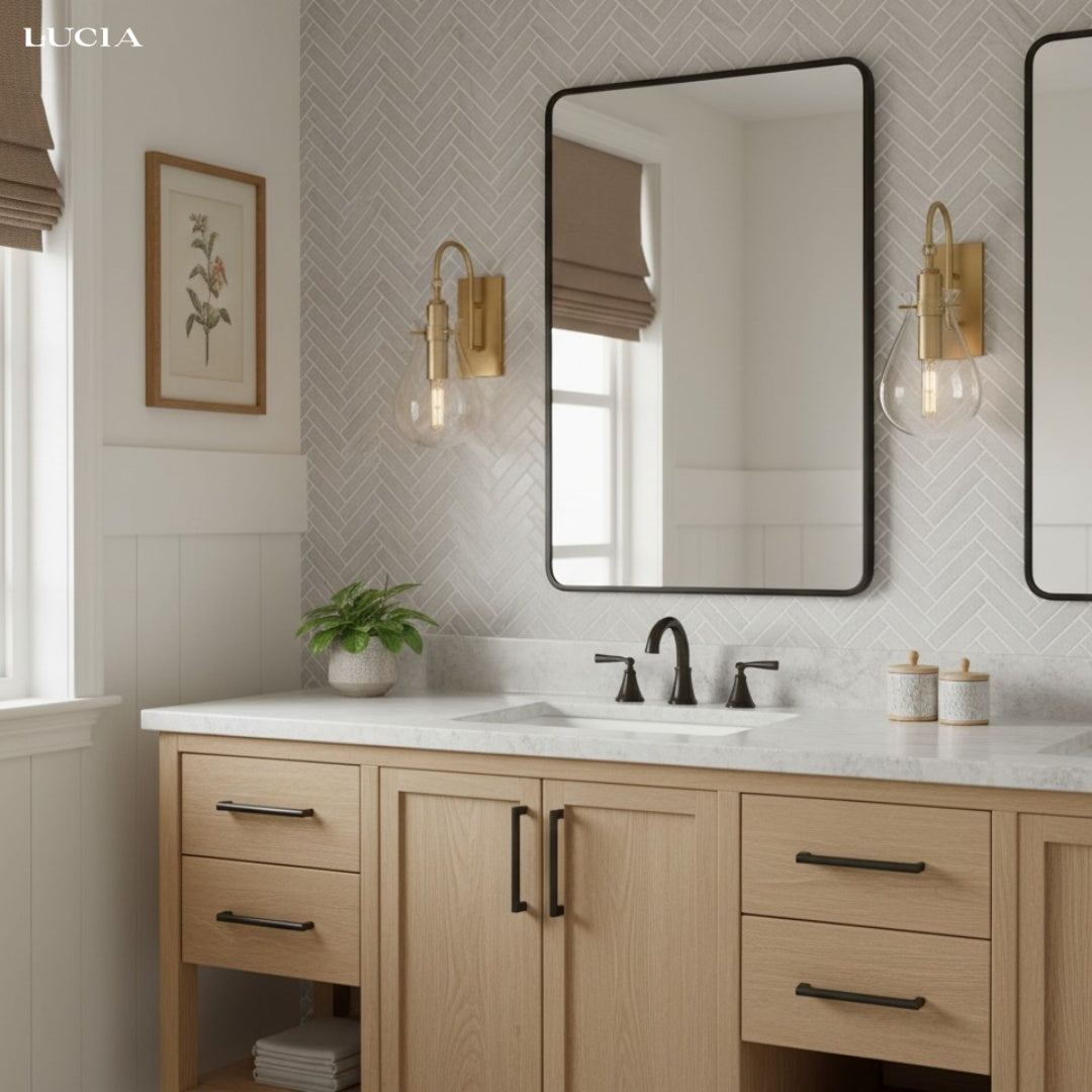 Nerites Industrial Teardrop Shade Clear Glass Wall Sconce (8).jpg__PID:49d17c0b-af19-4f94-81d0-6e9c4f984503