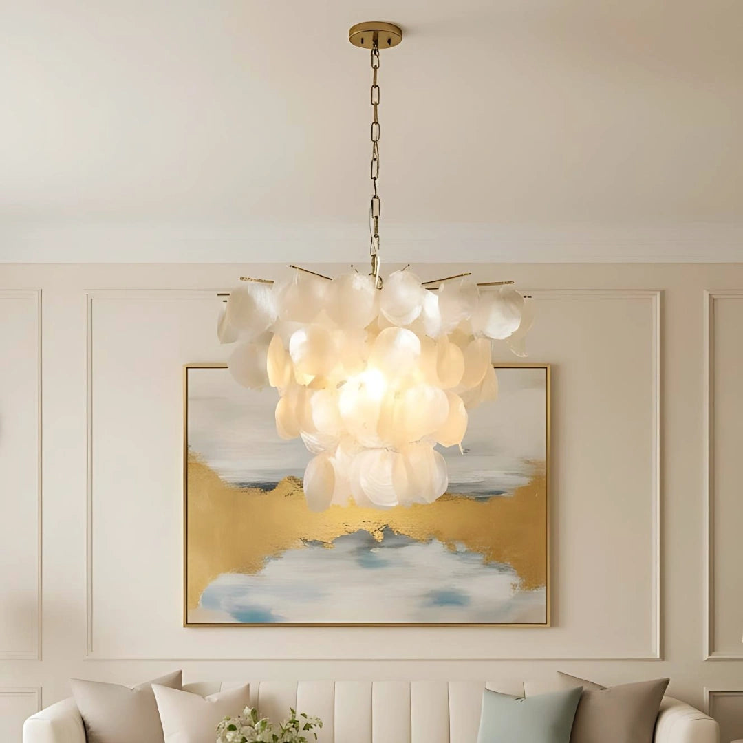 Lampadario in metallo di lusso con conchiglia naturale Leslie3.webp__PID:85e1e283-dadf-4604-855a-6d344d0a3aa3