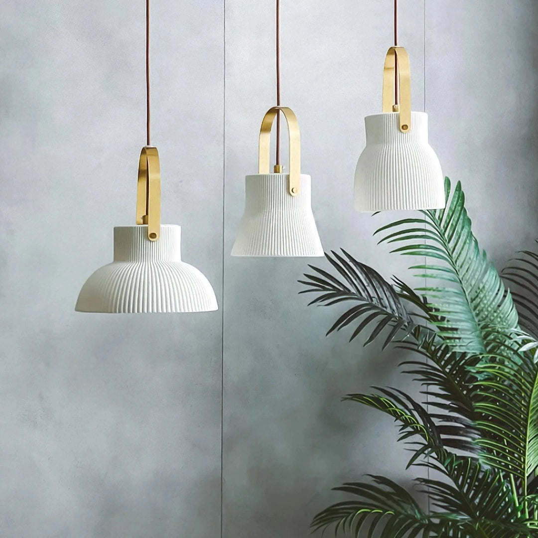 Avery moderne gerippte Glocken-Pendelleuchte aus Keramik4.webp__PID:8c7b3fc1-7f05-413d-99cc-373c29bd3b1b