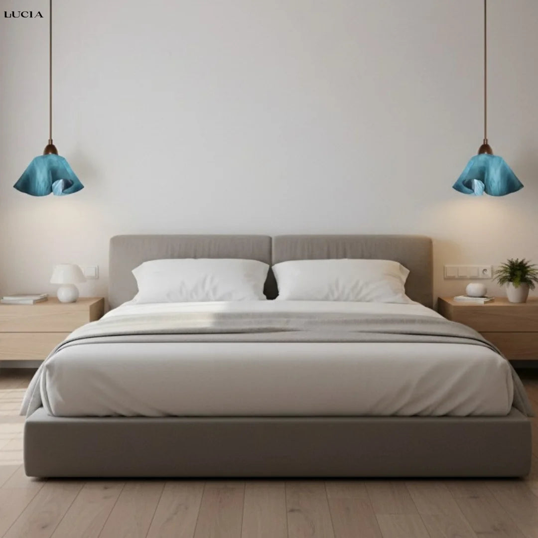 Lampada a sospensione moderna e creativa in vetro colorato Erebos (3).webp__PID:c6b2f758-4bb0-4de7-b7bb-34bf9e32329b