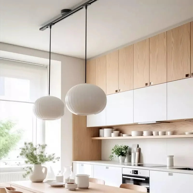 Émera Moderno Binario A Soffitto Per Luce Con Rotazione Di 360 Gradi (3).webp__PID:d7f775fd-7575-4eb1-bd0b-d2a2a1d39a39