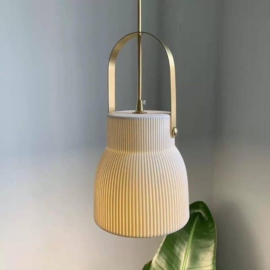 Avery moderne gerippte Glocken-Pendelleuchte aus Keramik B.webp__PID:e61ed0d4-b7bf-4231-9d3e-6b05445e7750