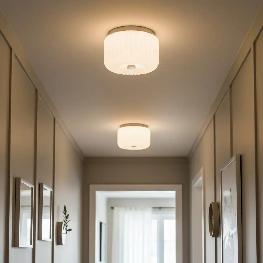 Plafoniera moderna e minimalista in vetro lattimo Lirael11.webp__PID:1f6053b8-5f02-4c77-aa46-a8ab3a9f6669