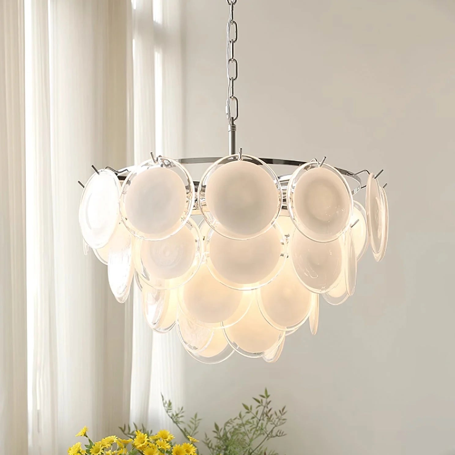 Milae Elegante Lampadario in Vetro di Murano Bianco14.webp__PID:9e033314-3013-4774-9d3d-c2268c3d4b06