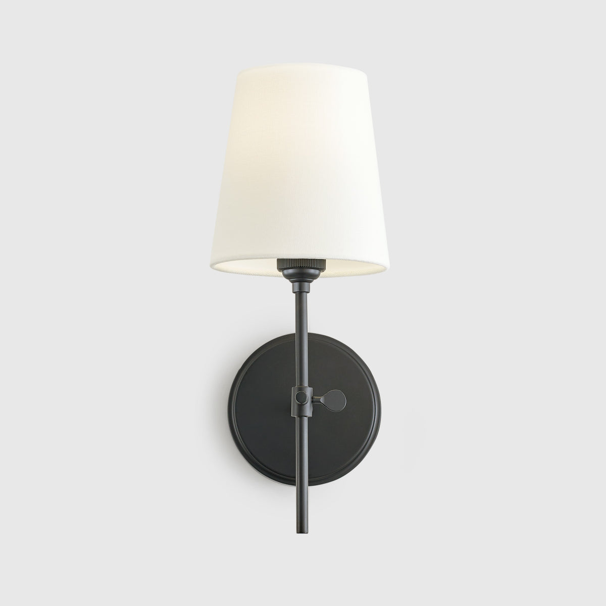 Applique da parete a 1 luce in tessuto minimalista ambrato in ottoneku2.webp__PID:b1419db4-c57a-4db6-9afd-e851b3e4f34f