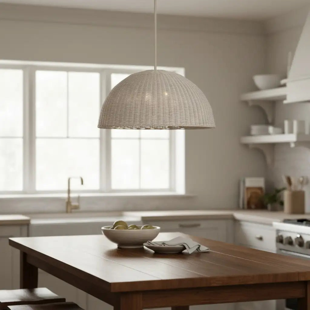 Lampe suspendue à dôme en rotin rustique naturel Liana15.webp__PID:6a648e6f-f942-42f7-8ef7-ab80fbcee995