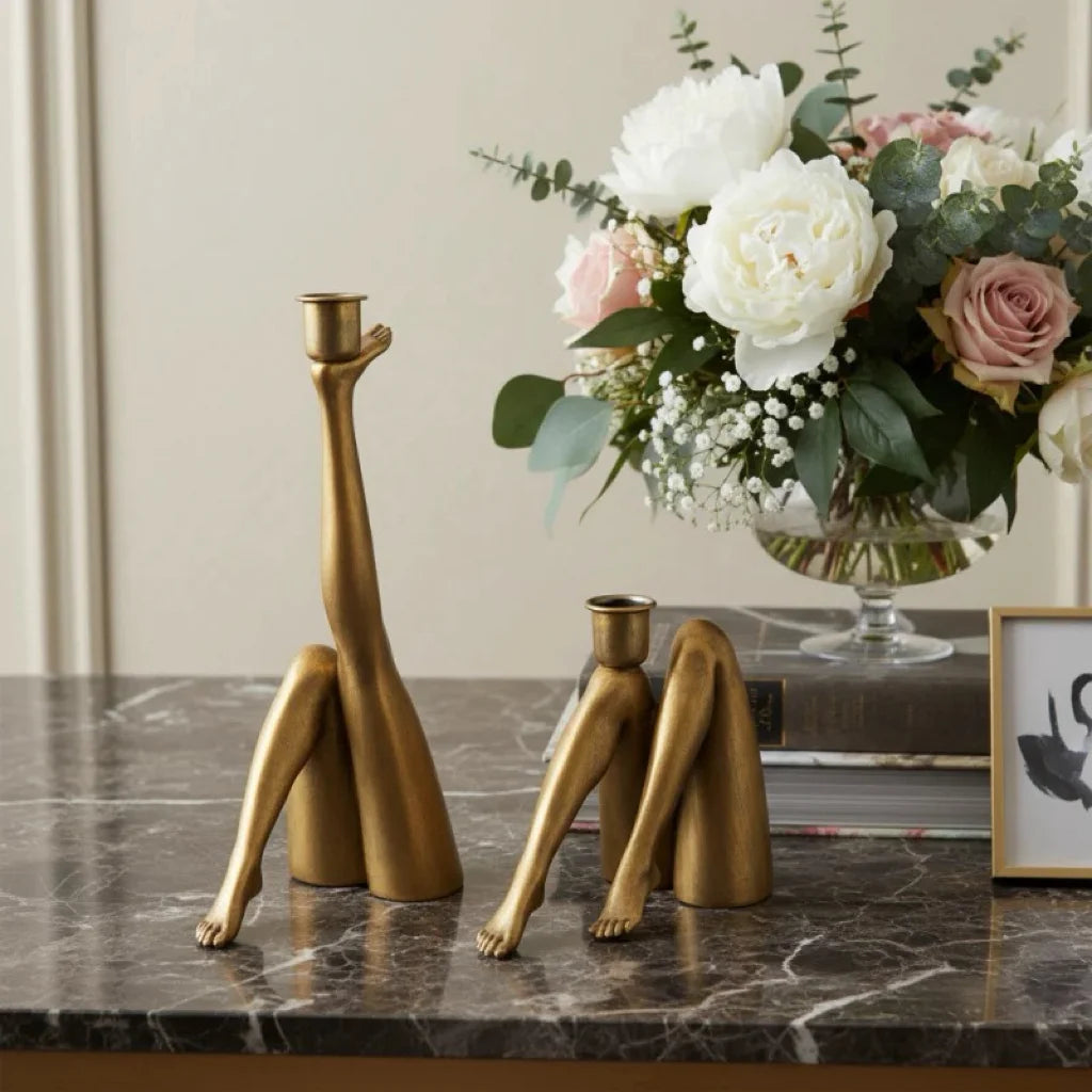 DianaRetroArtKickLegGoldCandleHolder6.webp__PID:f5a32fa0-c051-42d6-ab7a-24686030ca12