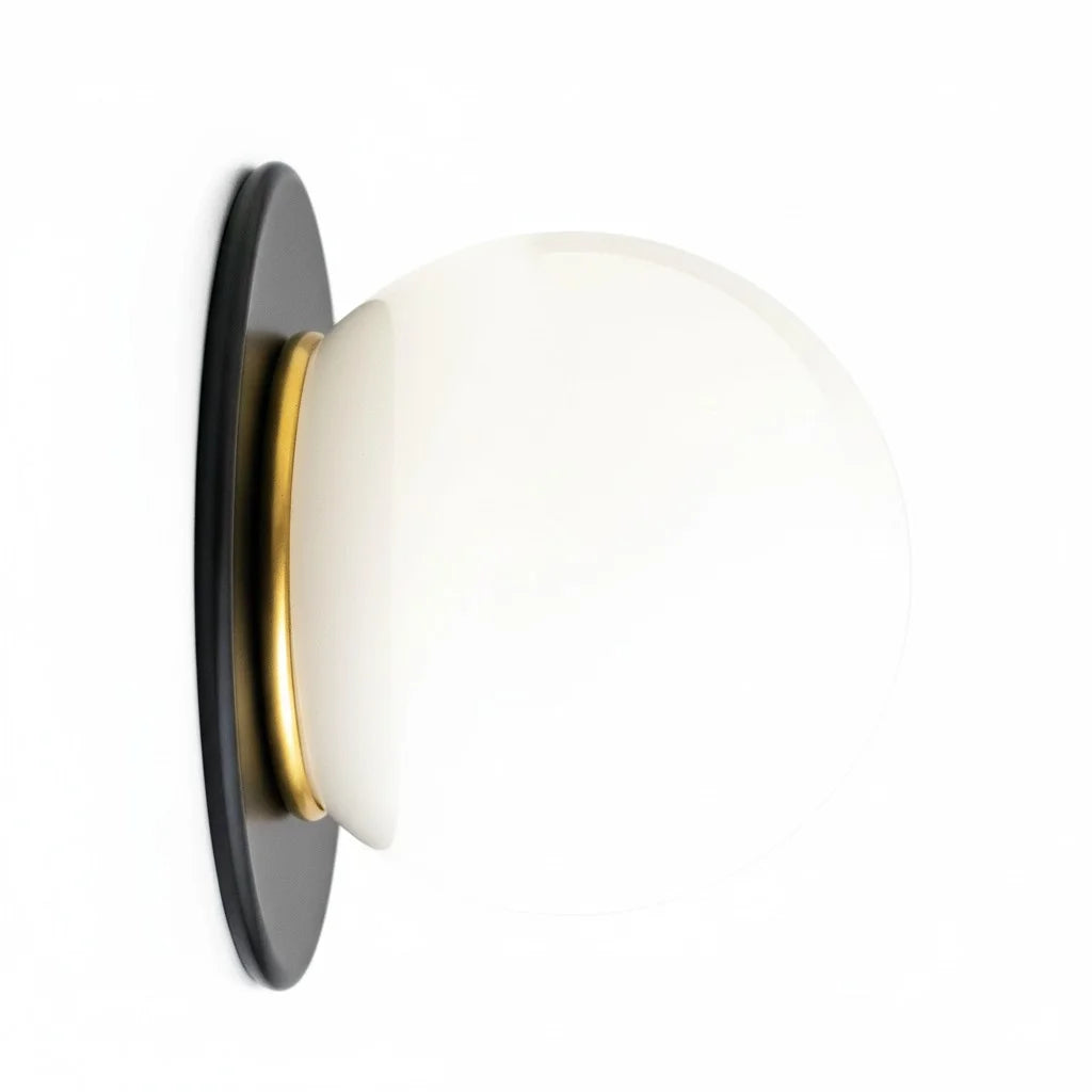 Applique murale orbe en verre et laiton minimaliste classique Nria sku6.webp__PID:04f507b3-cdcf-4dfc-a6bc-7a3718e1eb53