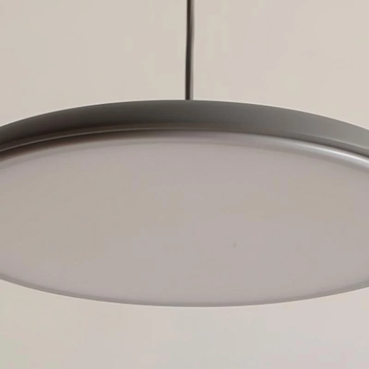 Close detail of the wide acrylic diffuser