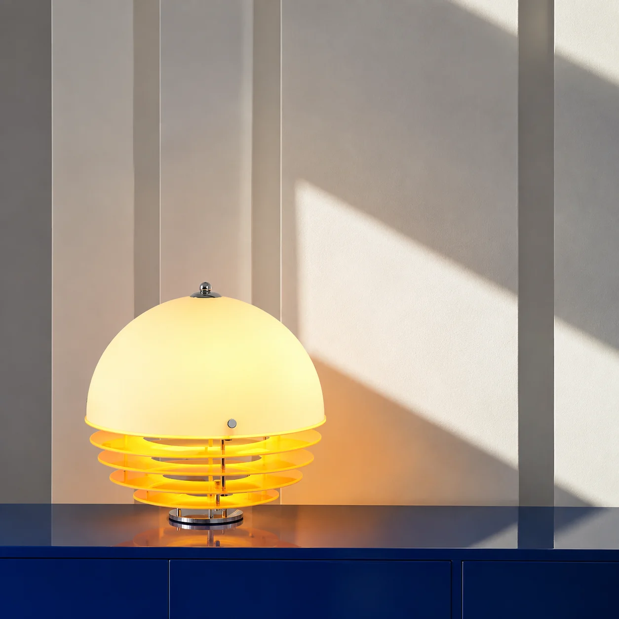 Hugo Bauhaus Sunset Glass Table Lamp